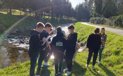 Učenje v Grajskem parku in pri potoku Bistrica